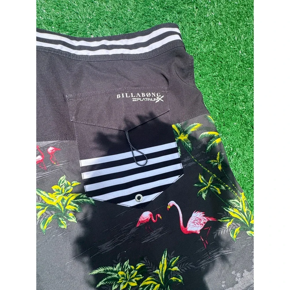 Billabong Platinum X Mens‎ Board Shorts Black Flamingo Tropical Print Size 36